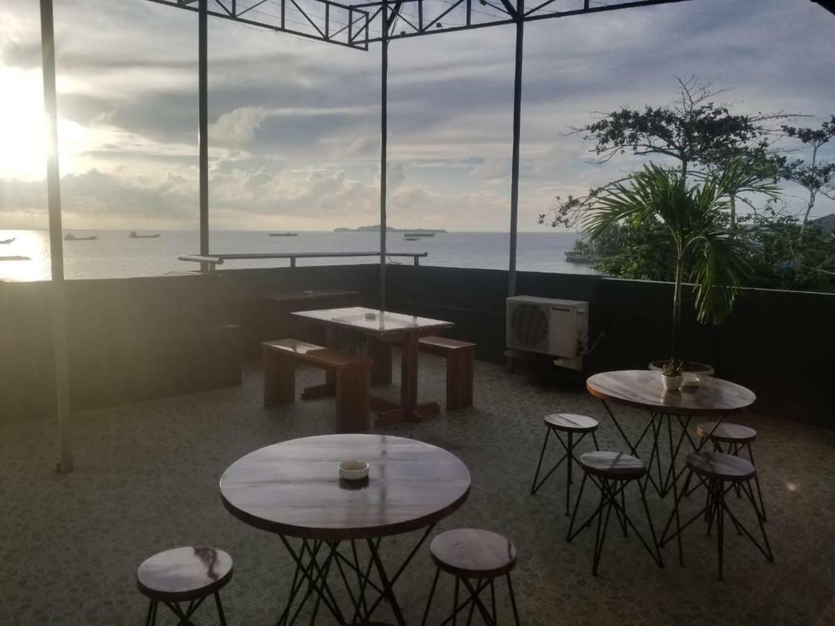 The Waigo Hotel Sorong Dış mekan fotoğraf